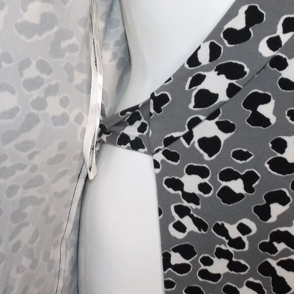 DIANE VON FURSTENBERG Wrap Dress, 8, New Yatzi Short, Spotted Floral Cat, Grey - Picture 8 of 16